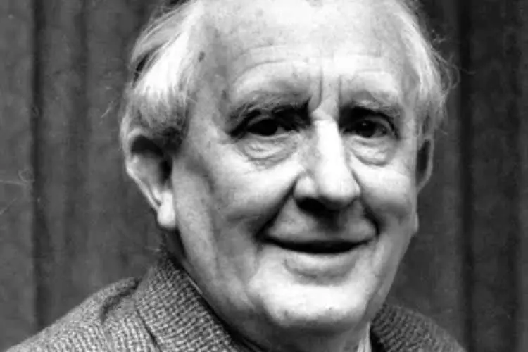 J.R.R. Tolkien: Život, djelo i utjecaj oca moderne fantastike