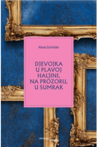 Djevojka u plavoj haljini, na prozoru, u sumrak