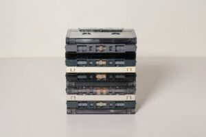menart-music-cassette