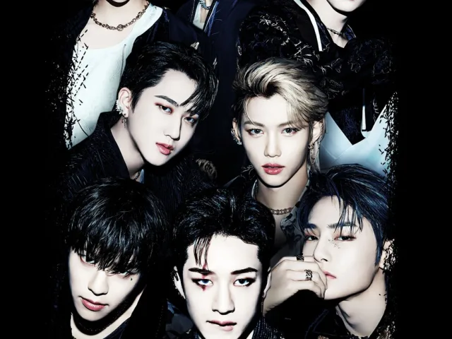 Stray Kids